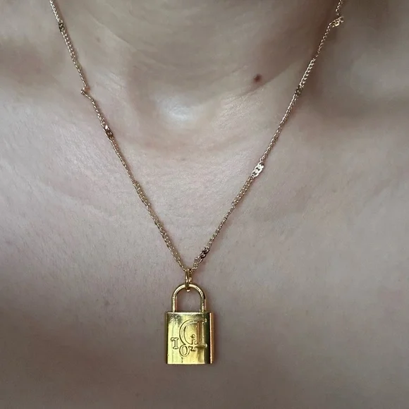 DIOR Lock 🔒 charm/pendant 15 MM BRIGHT GOLD DOUBLE SIDED